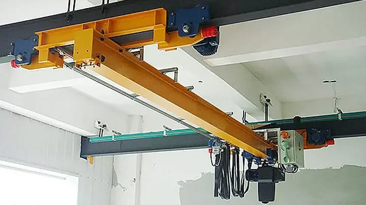 Underslung EOT Crane