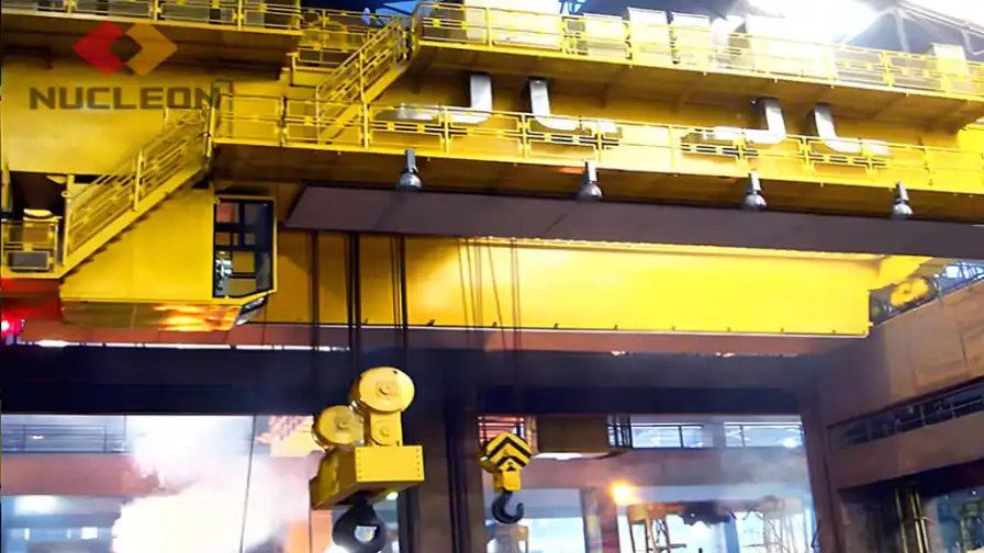 Foundry-Overhead-Cranes-3-768x538.webp