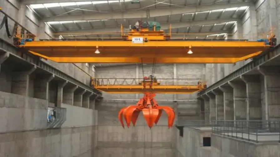 double-girder-grab-bucket-eot-crane-edited.webp
